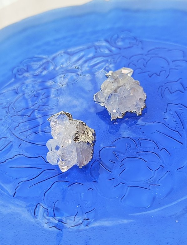 画像2: 水晶クラスター トマスゴンサガ産アシンメトリーピアス