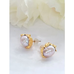 画像: シルバーホワイト淡水バロックパール  スタッズピアス