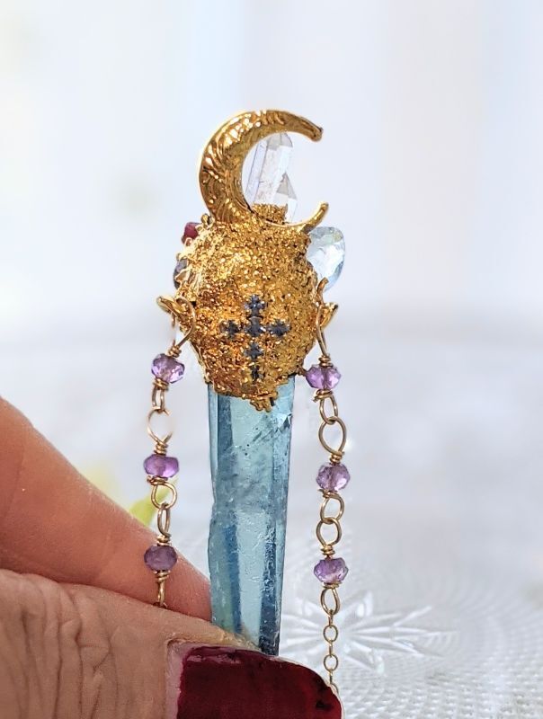 画像: 水晶アクアオーラポイント 月の女神アルテミスのネックレス