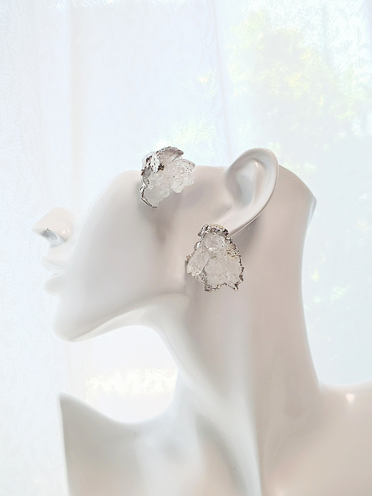 画像: 水晶クラスター トマスゴンサガ産アシンメトリーピアス